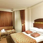 Botanik And Hotel